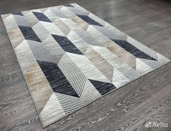 Паласы и ковры на войлочной основе