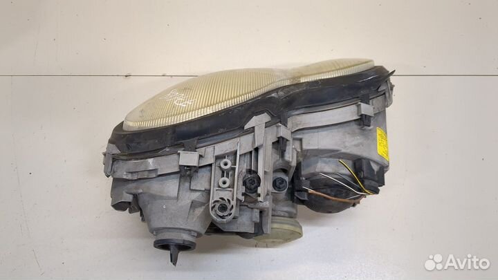 Фара (передняя) левая Mercedes C W203