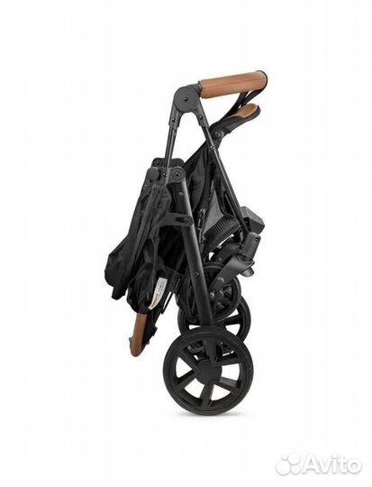 Прогулочная коляска nuovita