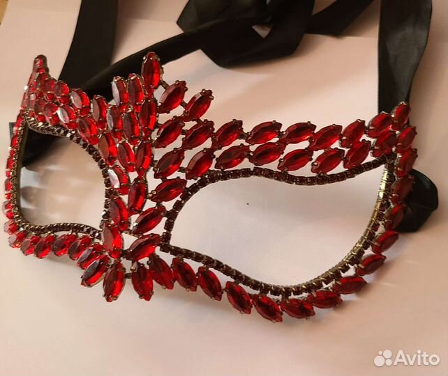 Маска карнавальная женская