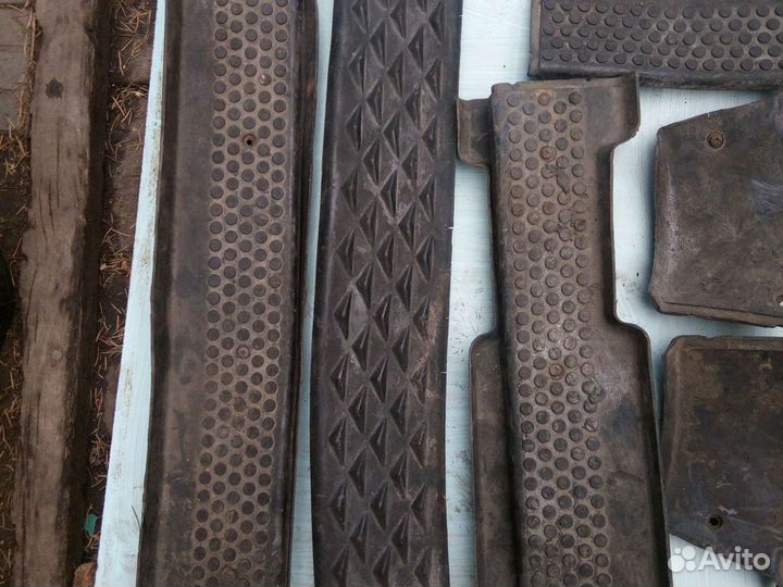 Накладки на УАЗ Патриот