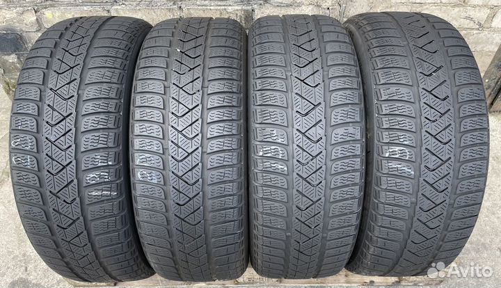 Pirelli Winter Sottozero 3 215/55 R17