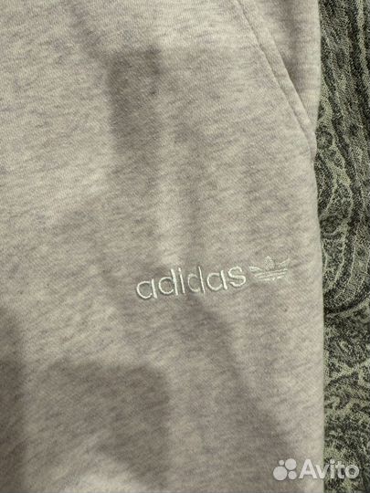 Спортивный костюм adidas женский