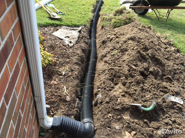 Дренажная труба / дренаж участка
