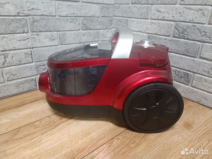 Пылесос Willmark VC-2067CY