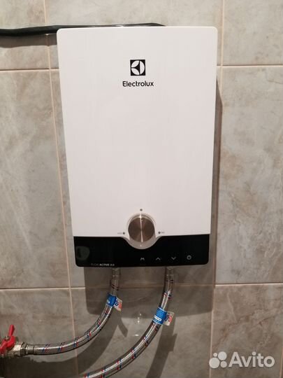 Водонагреватель проточный Electrolux 8 кВт