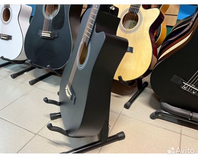 Акустическая гитара