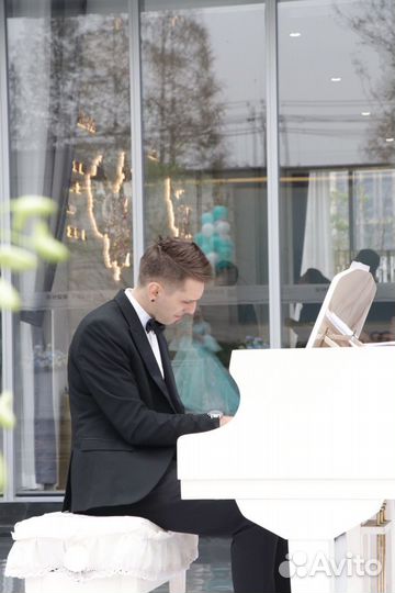 Уроки фортепиано, пианино и синтезатора