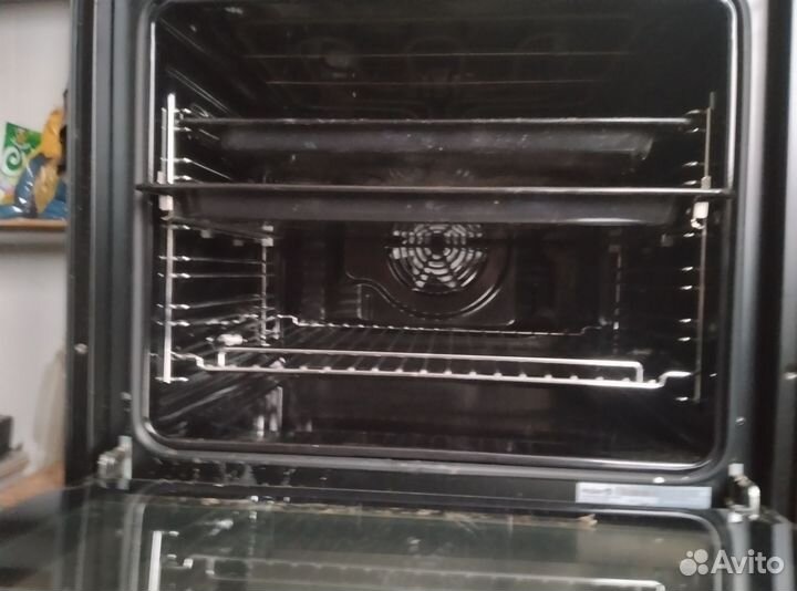 Духовой шкаф