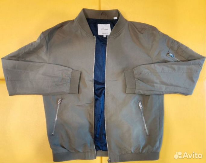Бомбер мужской 46
