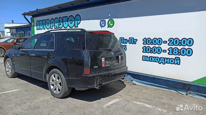 Кронштейн правый Cadillac SRX 25746011