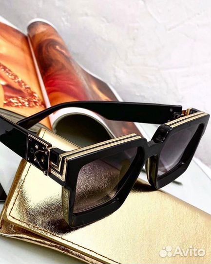 Солнцезащитные очки ysl