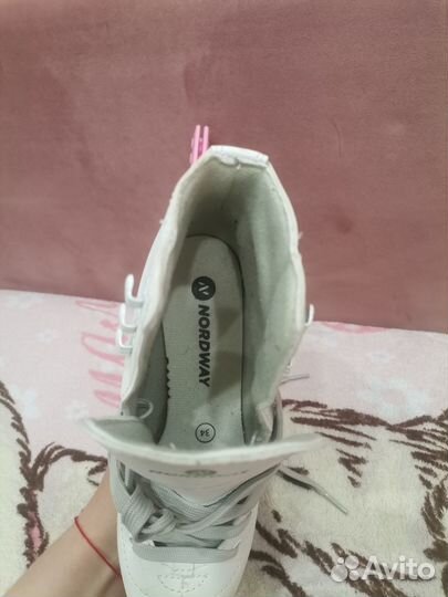 Продам коньки. 34 размер