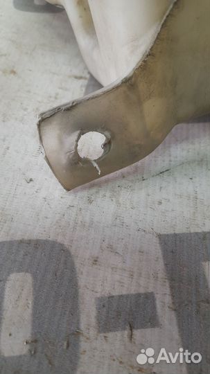 Бачок омывателя Nissan Note