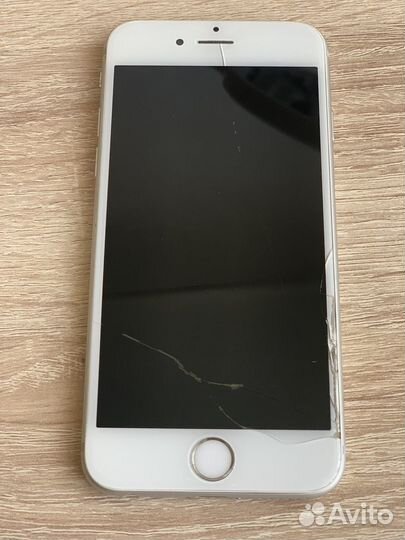 Телефон iPhone 6s