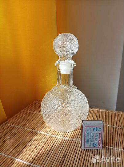 Статуэтка, бутылка