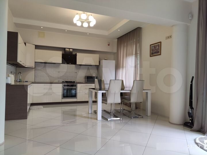 Дом 200 м² на участке 6 сот.