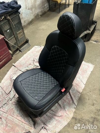 Установка автомобильных чехлов