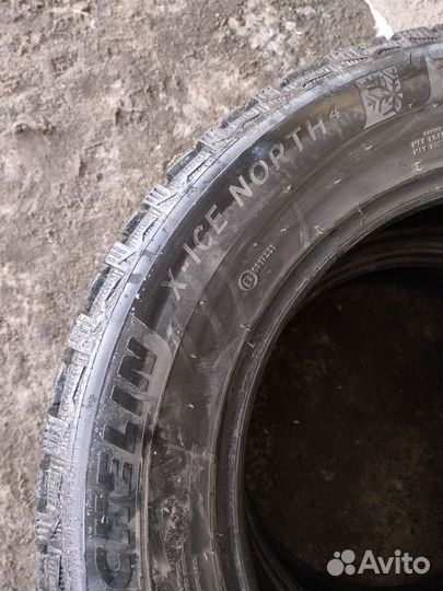 Michelin X-Ice North 4 225/65 R17