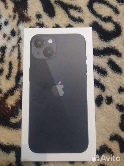 Телефон iPhone 13 128g на Гарантии