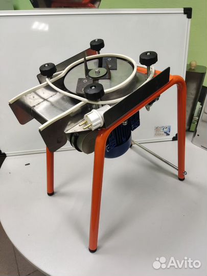 Измельчитель фруктов и овощей 1.1 кВт Hobbi Juice