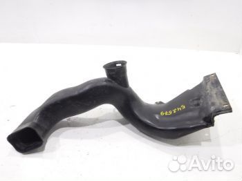 Воздухозаборник двигателя