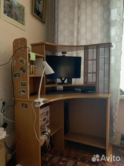 Стол компьютерный угловой