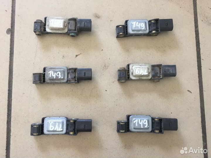 Датчик ускорения audi A8 D3 quattro