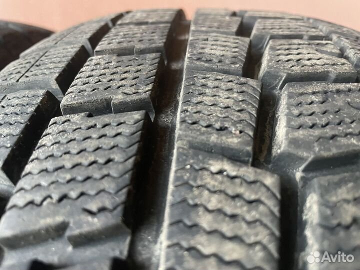 Dunlop Winter Maxx 215/60 R17