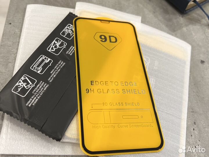 Стекло защитное на iPhone XR