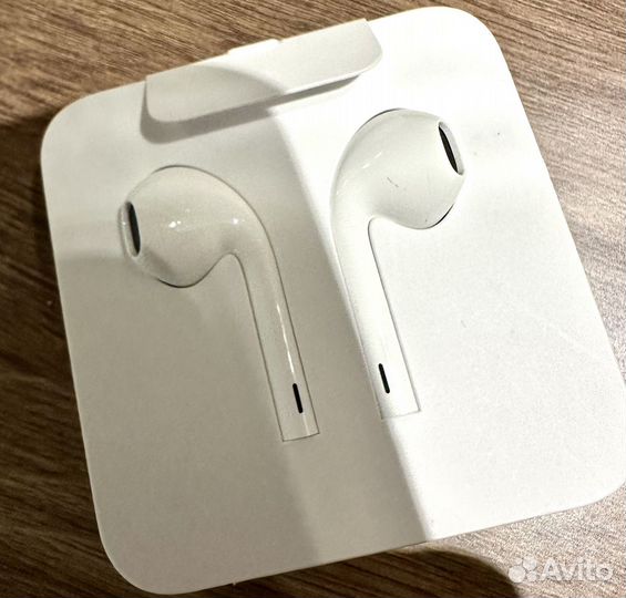 Наушники Apple EarPods Lightning Новые (ориинал)