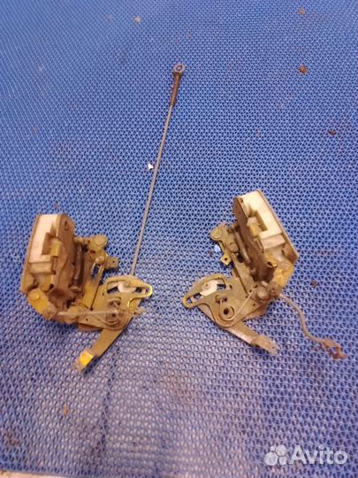 Замок двери Opel Ascona C