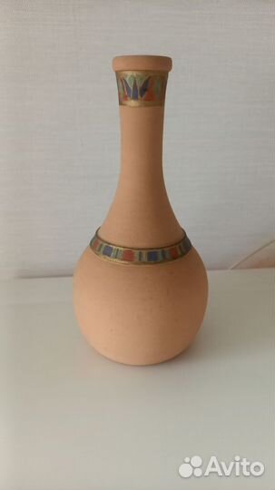 Глиняная ваза
