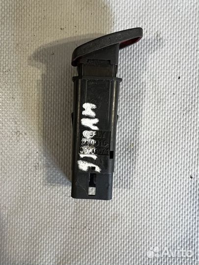 Кнопка аварийной сигнализации Geely Emgtand EC7