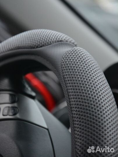 Оплетка на руль Универсальная 37-39 см