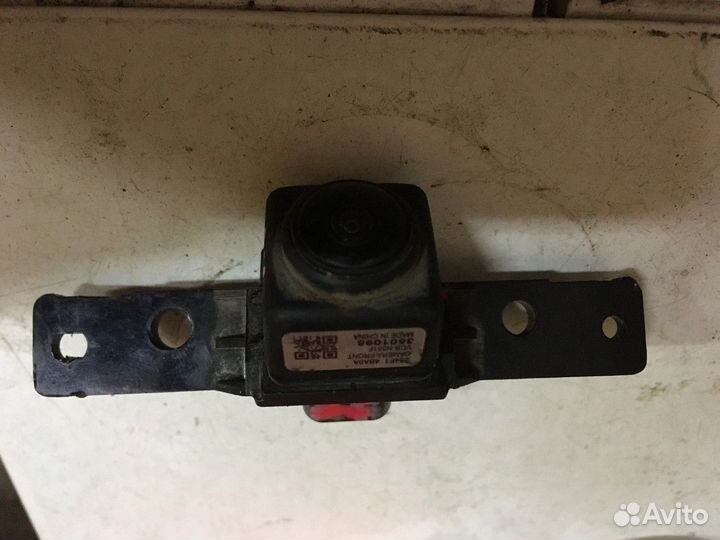 Камера передняя (Nissan X-Trail)