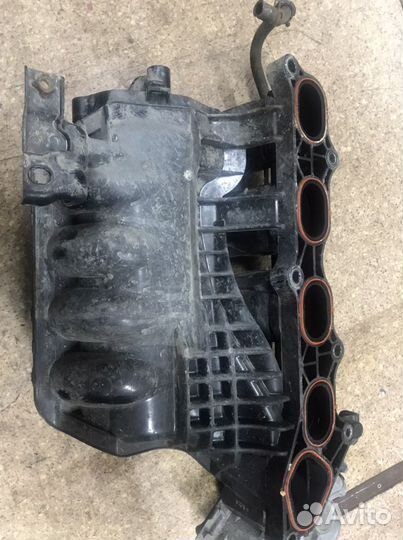 Коллектор впускной Хонда Цивик 8. 1.8. R18A1