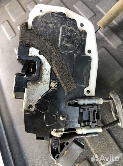 Замок двери передней левой ниссан мурано Z51