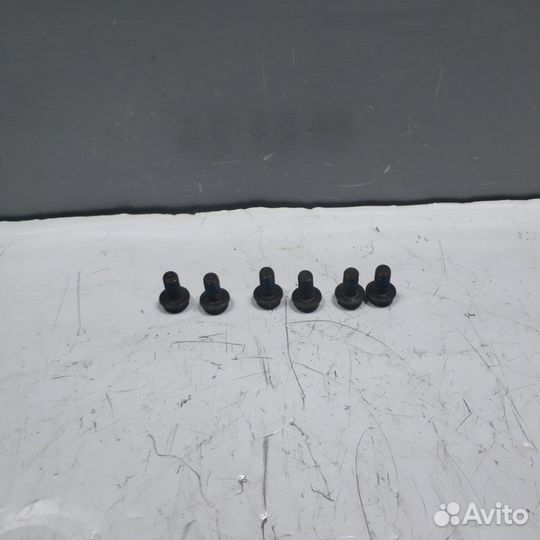 Болт маховика Vw Polo 5 cwvb 2019