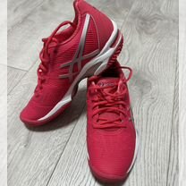 Кросовки женские теннисные asics р.35,5