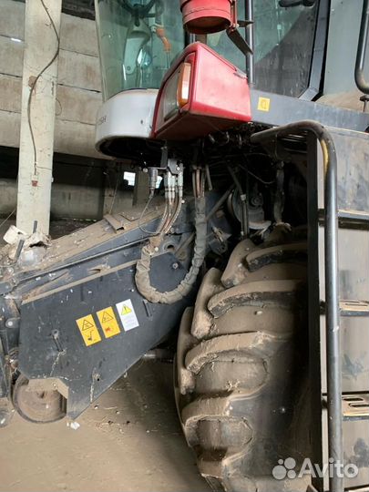 Комбайн Ростсельмаш Vector 410, 2016