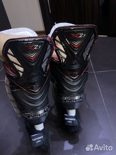 Продам коньки bauer vapor x2.7 9.5 EE