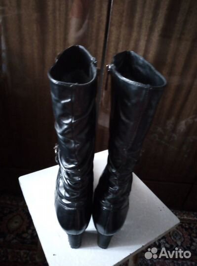 Женские сапоги