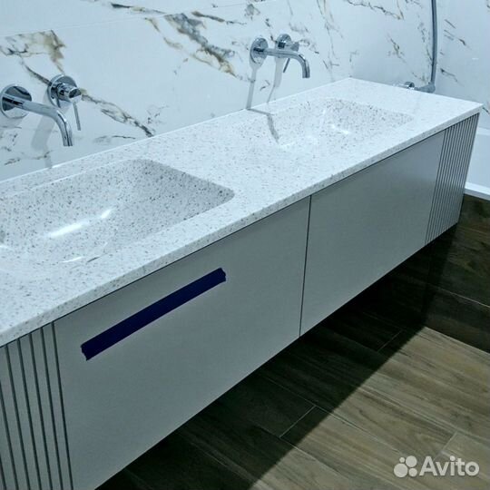 Столешница с раковиной для ванной