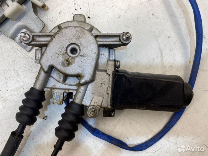 Мотор стеклоподъемника задний правый Kia Spectra