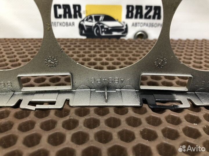 Накладка Audi A8