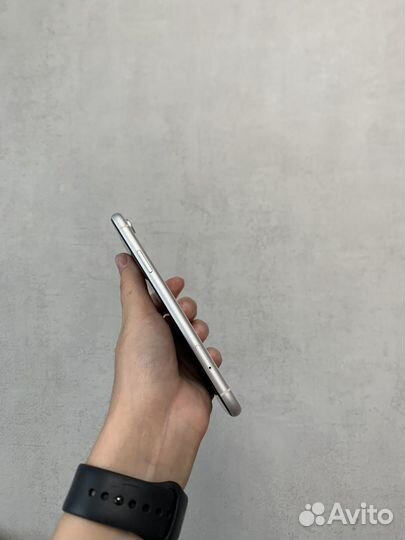 iPhone Xr, 128 ГБ