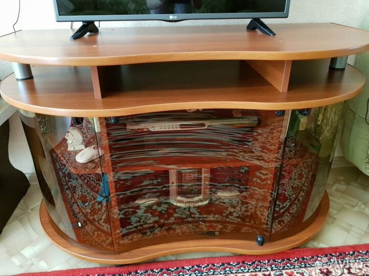 Тумба под телевизор