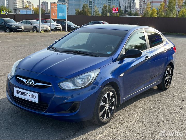 Hyundai Solaris 1.4 AT, 2013, 156 000 км