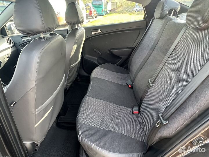 Hyundai Solaris 1.4 AT, 2015, 240 000 км